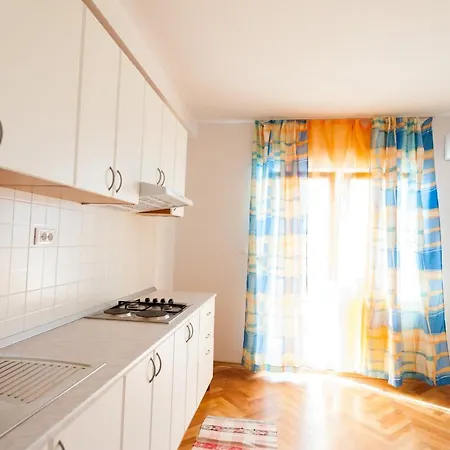 A3 - Apt With 2 Balconies 5 Min Walking To Beach Apartment *