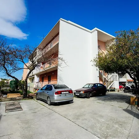 A3 - Apt With 2 Balconies 5 Min Walking To Beach * Split
