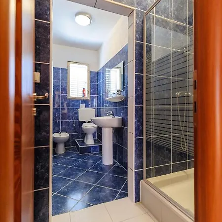 A3 - Apt With 2 Balconies 5 Min Walking To Beach * Split